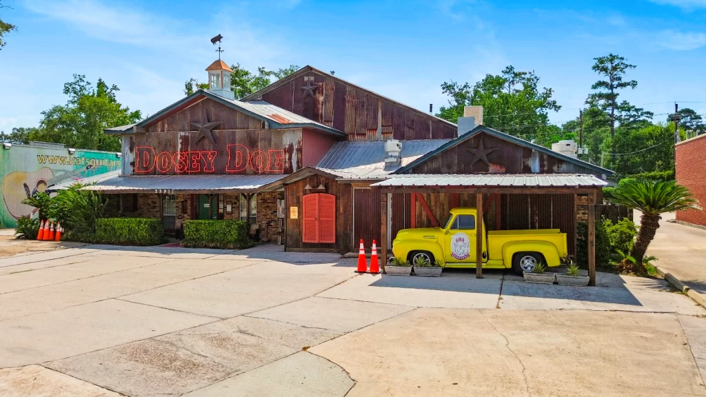 Community Mourns Dosey Doe Owner Steve Said, Venue Listed for Sale